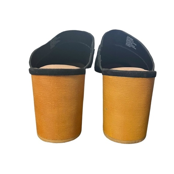 Torrid Platform Wooden Heel Mule - Picture 4 of 11